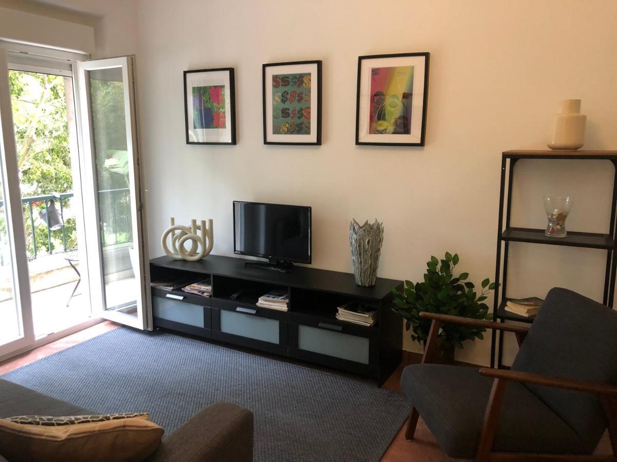 Apartment Paiva Couceiro Lisbon